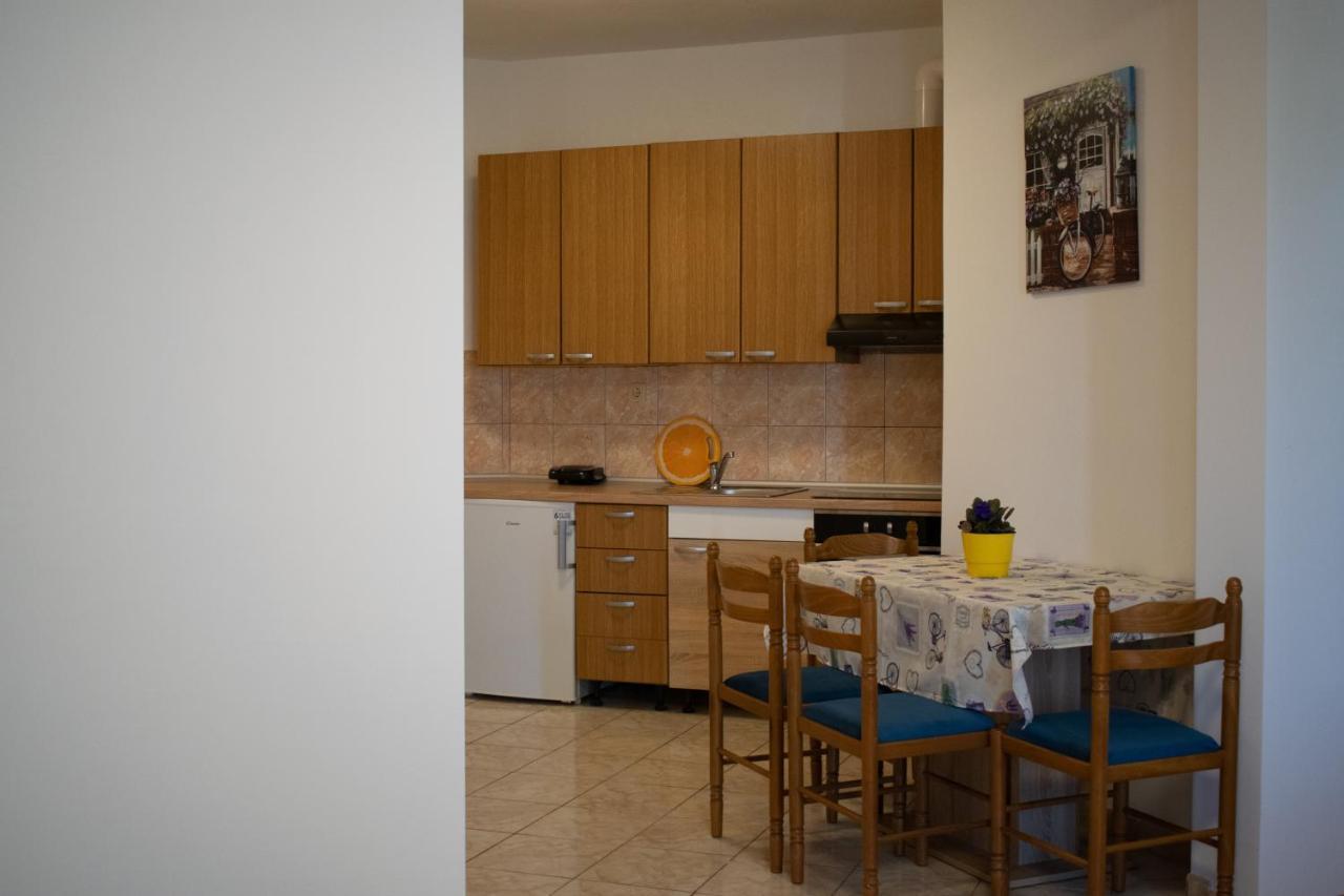 Ferienwohnung Calypso Kaštela Exterior foto